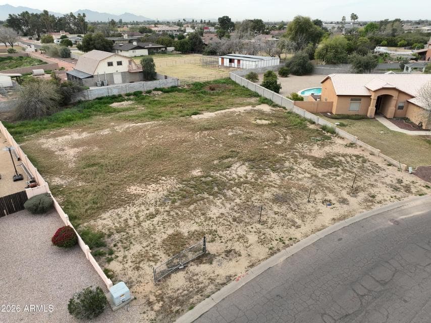 5382 N 82ND Avenue 224, Glendale, AZ 85303 — photo 1 of 11