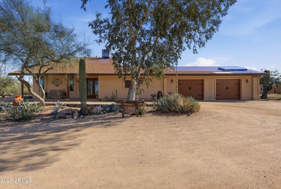 6421 E GLORIA Lane, Cave Creek, AZ 85331 — photo 1 of 42