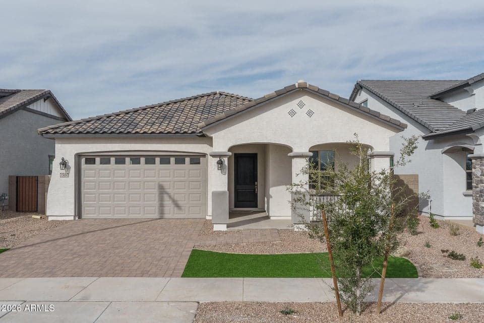 15660 W VOLTAIRE Street, Surprise, AZ 85379 — photo 1 of 54