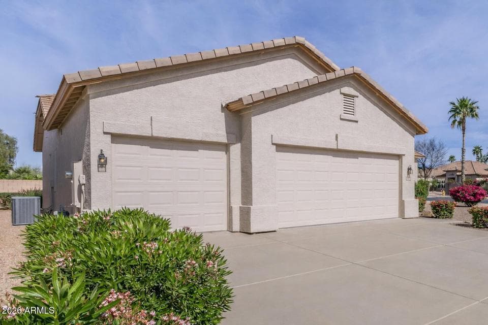 3462 E WESTCHESTER Drive, Chandler, AZ 85249 — photo 1 of 33
