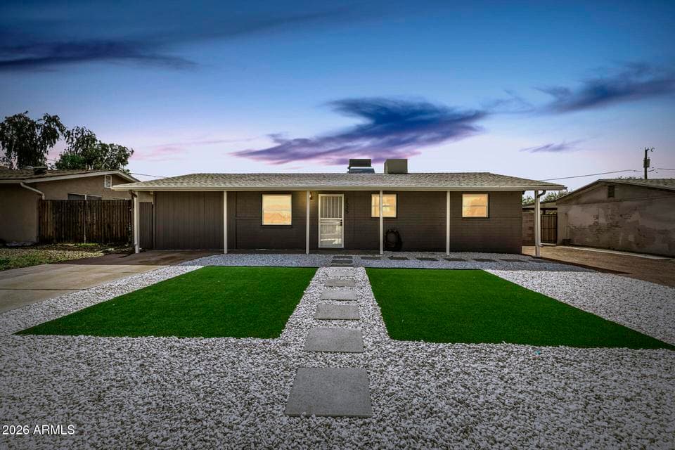 2535 E HARTFORD Avenue, Phoenix, AZ 85032 — photo 1 of 25