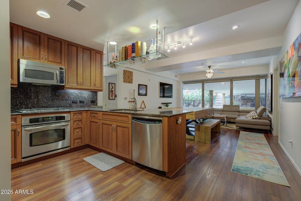 7147 E RANCHO VISTA Drive 4007, Scottsdale, AZ 85251 — photo 1 of 60