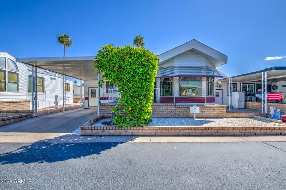 111 S Greenfield Road 747, Mesa, AZ 85208 — photo 1 of 23