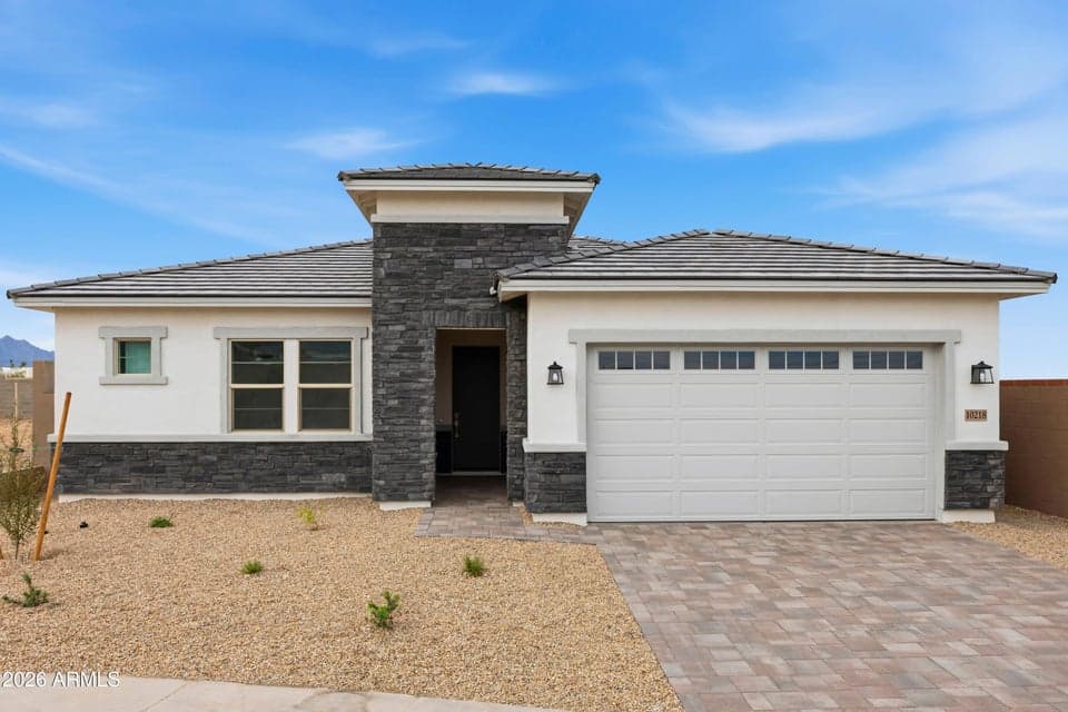 10218 S 21st Drive, Phoenix, AZ 85041 — photo 1 of 51