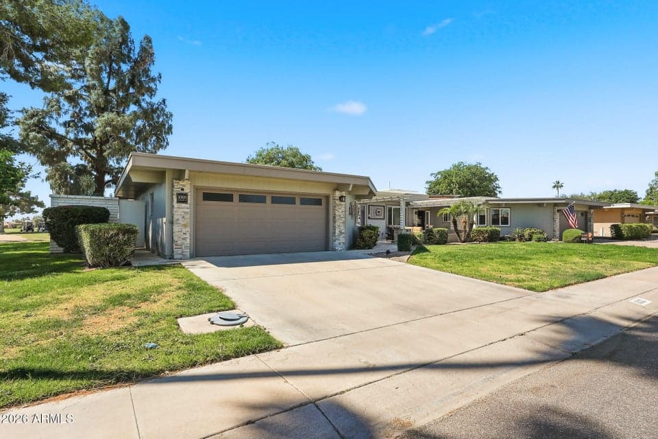10101 W PINEAIRE Drive, Sun City, AZ 85351 — photo 1 of 52