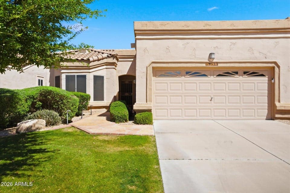 19523 N 84TH Avenue, Peoria, AZ 85382 — photo 1 of 23