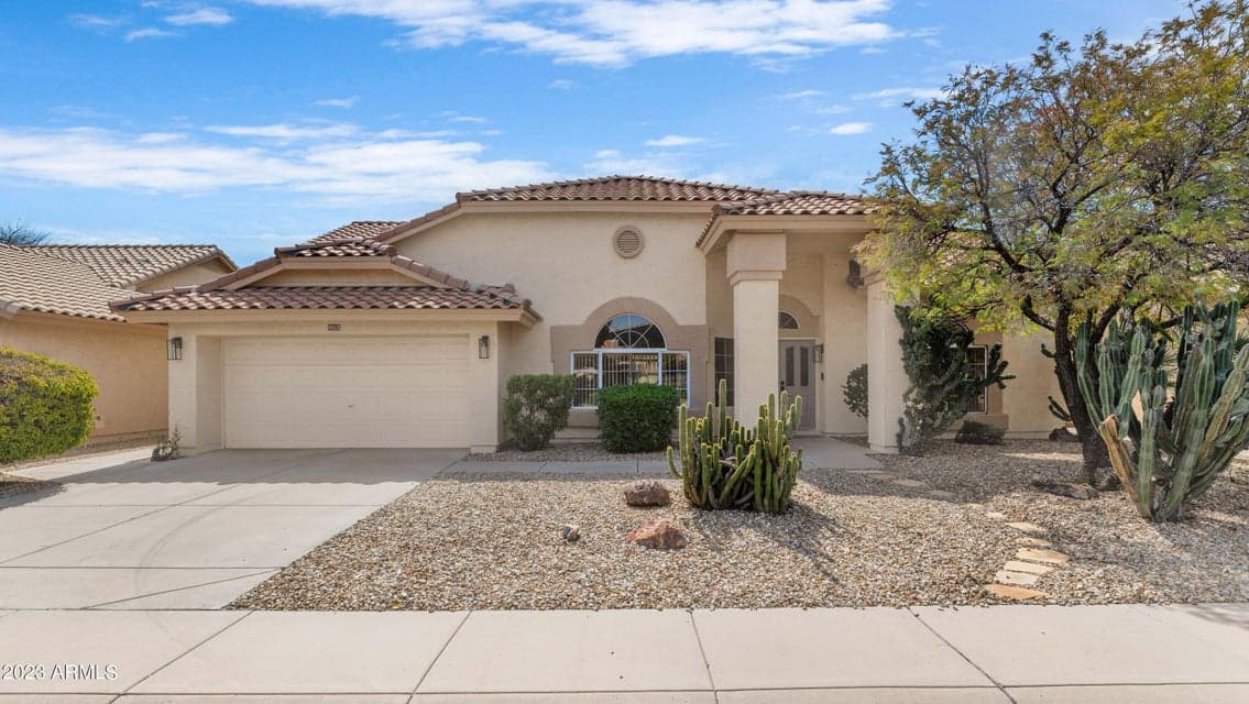 9013 W KERRY Lane, Peoria, AZ 85382 — photo 1 of 36