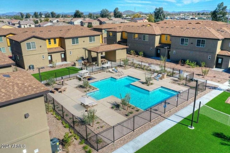 1950 W Tierra Buena Lane 3, Phoenix, AZ 85023 — photo 1 of 18