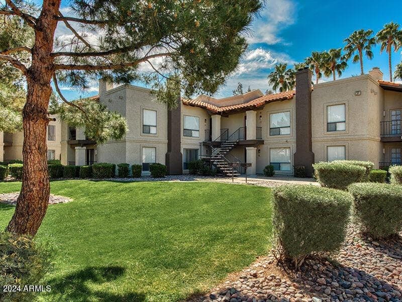 1130 E Grovers Avenue 2, Phoenix, AZ 85022 — photo 1 of 7
