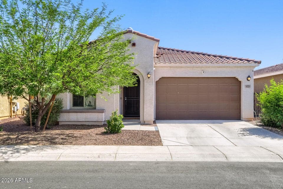 9221 W WILLOW BEND Lane, Phoenix, AZ 85037 — photo 1 of 34