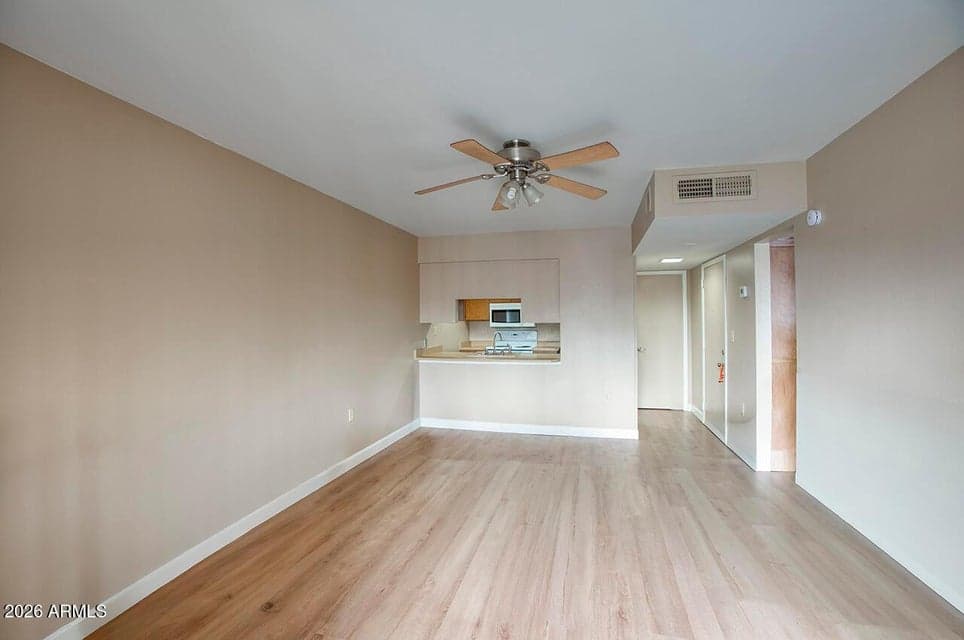 3033 E Devonshire Avenue 3032, Phoenix, AZ 85016 — photo 1 of 15