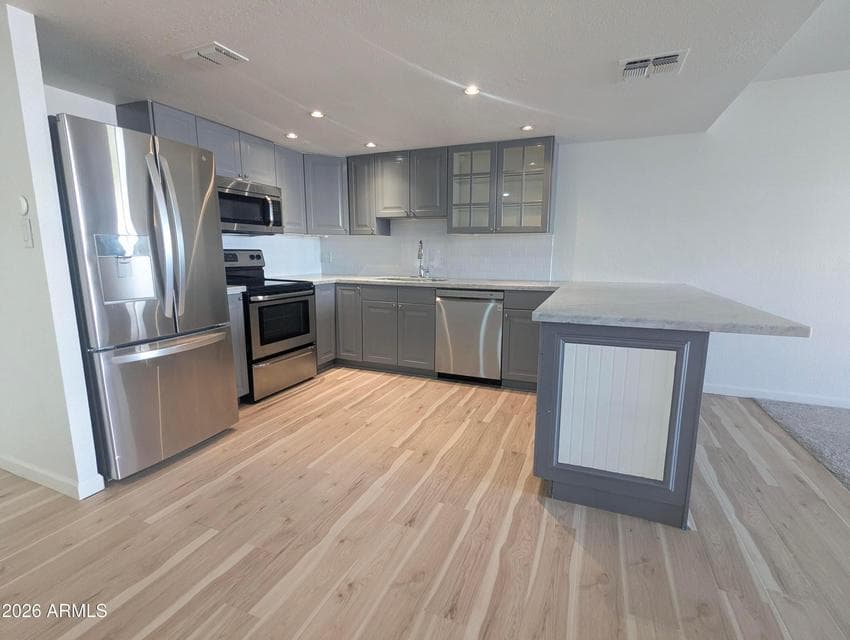 7910 E Camelback Road 211, Scottsdale, AZ 85251 — photo 1 of 31