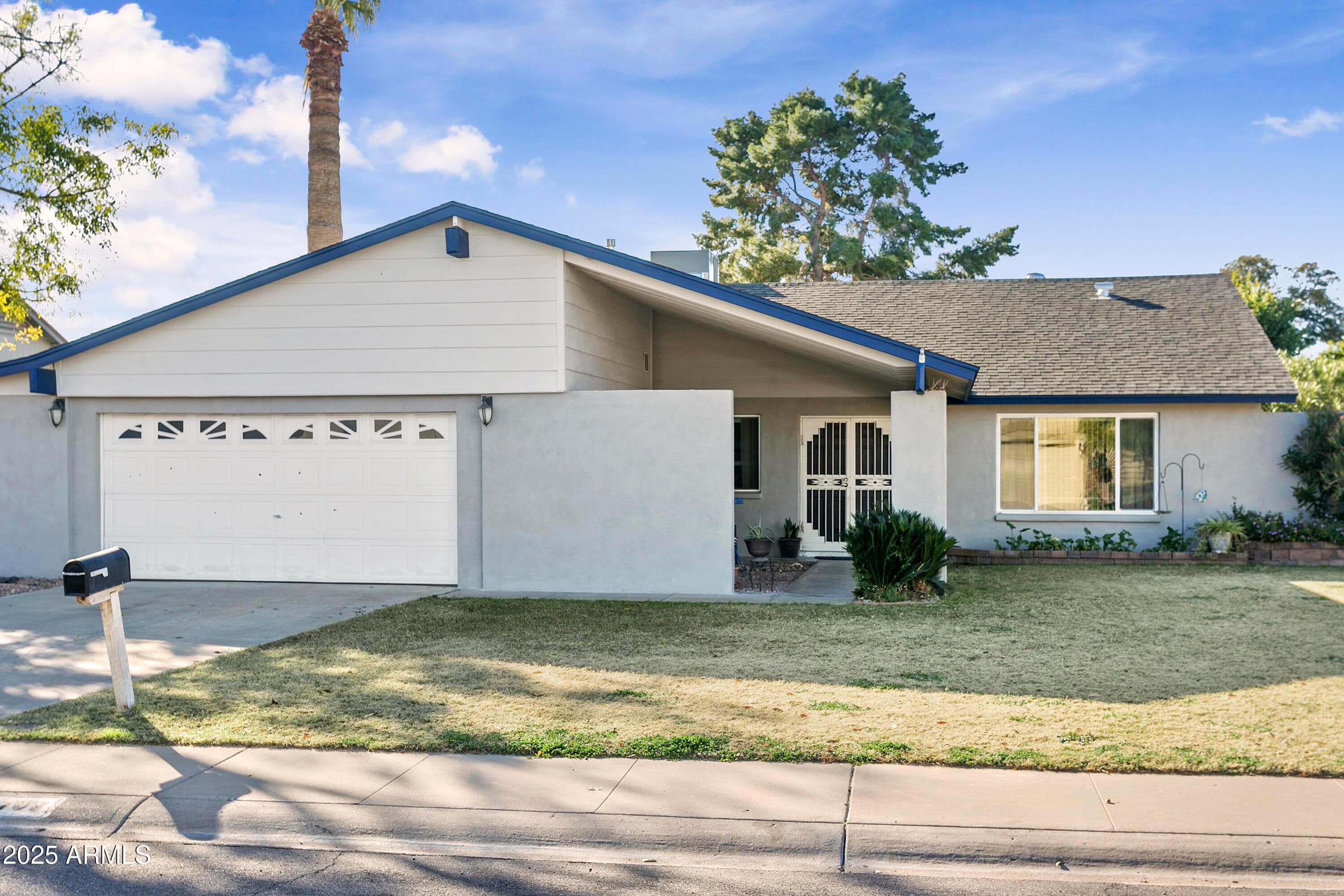 2707 E Louise Drive, Phoenix, AZ 85032 — photo 1 of 25