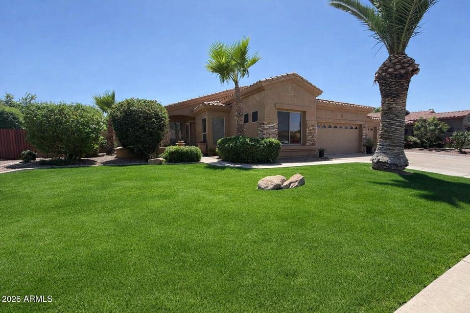 1523 E Del Rio Street, Gilbert, AZ 85295 — photo 1 of 13