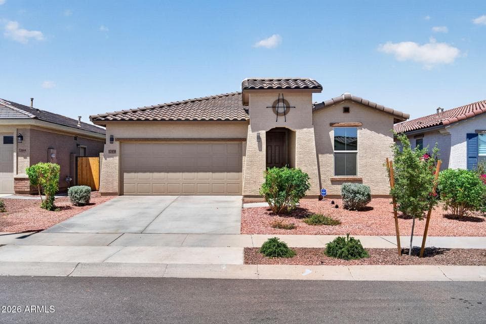 17438 W CHARTER OAK Road, Surprise, AZ 85388 — photo 1 of 46