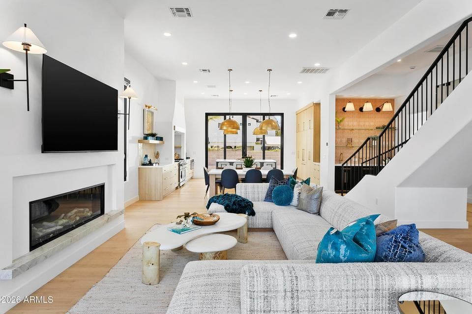 4207 E Campbell Avenue, Phoenix, AZ 85018 — photo 1 of 50