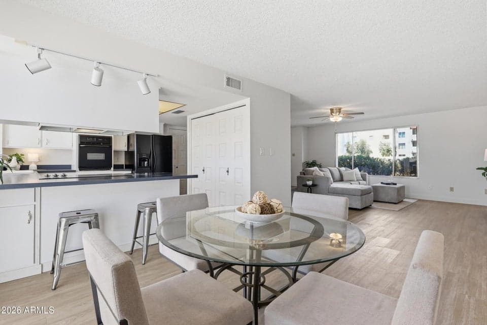 4713 W NORTHERN Avenue, Glendale, AZ 85301 — photo 1 of 27