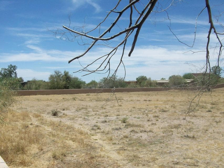 23437 N CHURCH Road 10, Scottsdale, AZ 85255 — photo 1 of 16