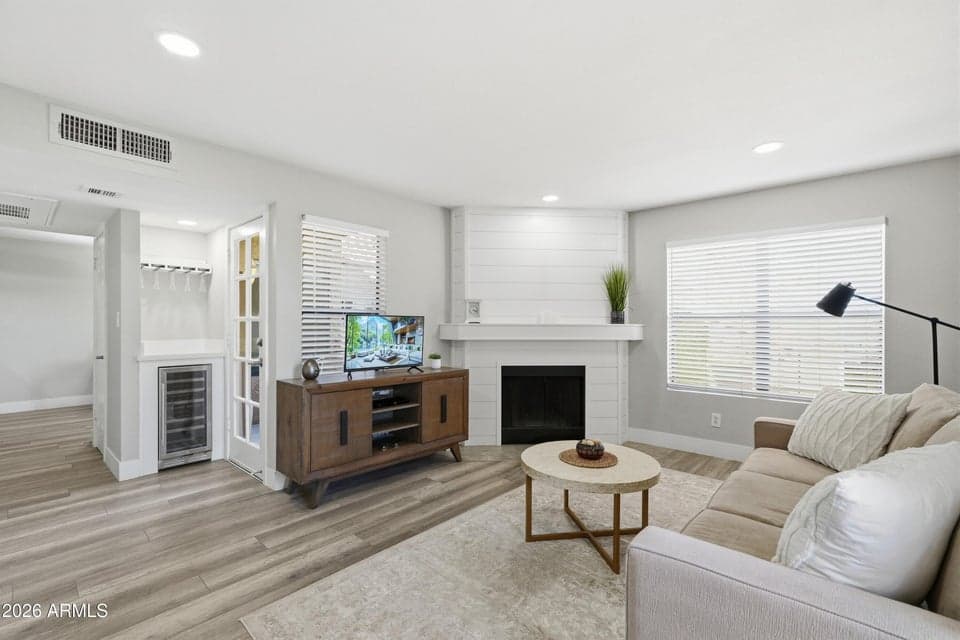 8787 E MOUNTAIN VIEW Road 2059, Scottsdale, AZ 85258 — photo 1 of 27