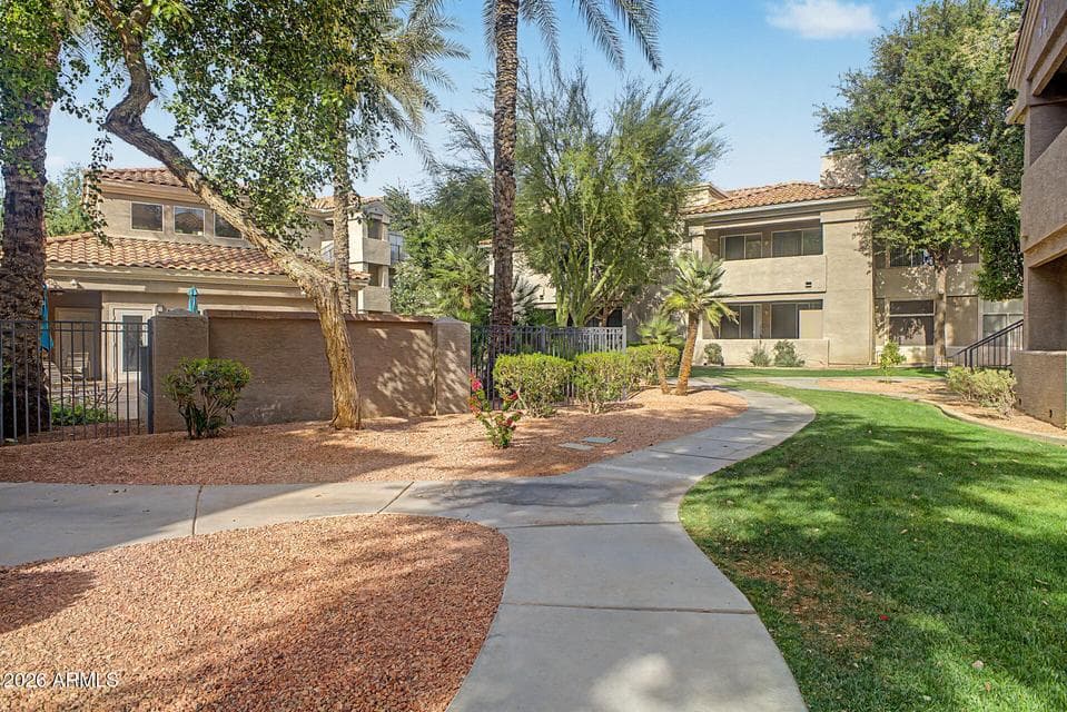 3830 E Lakewood Parkway E 2047, Phoenix, AZ 85048 — photo 1 of 30