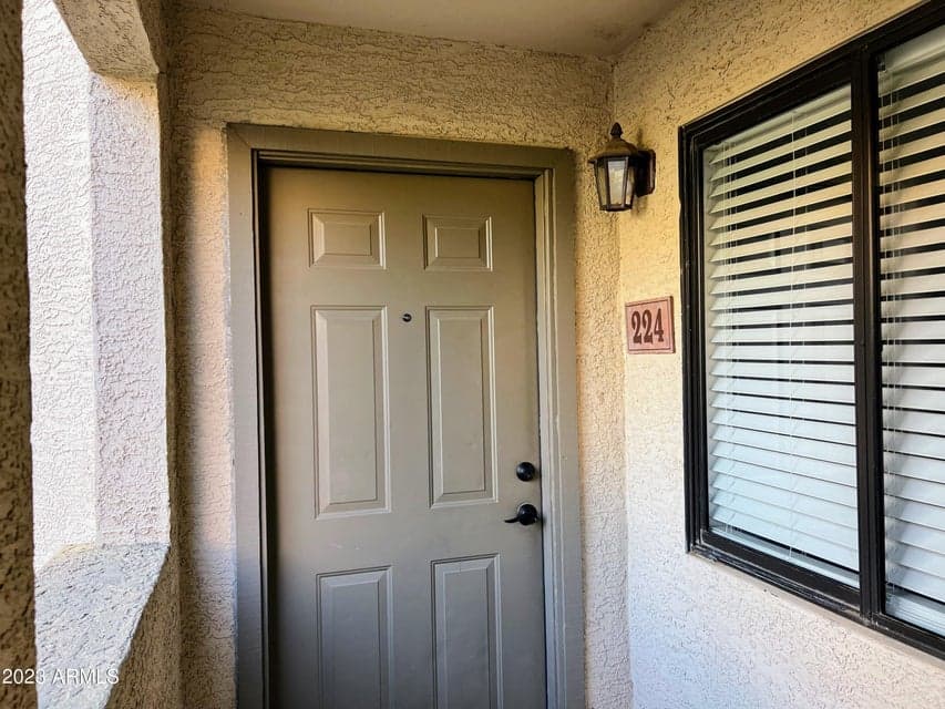 1287 N ALMA SCHOOL 224, Chandler, AZ 85224 — photo 1 of 8