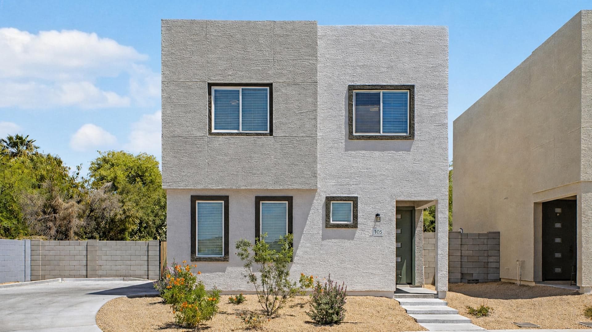 105 W Latona, Phoenix, AZ 85041 — photo 1 of 53