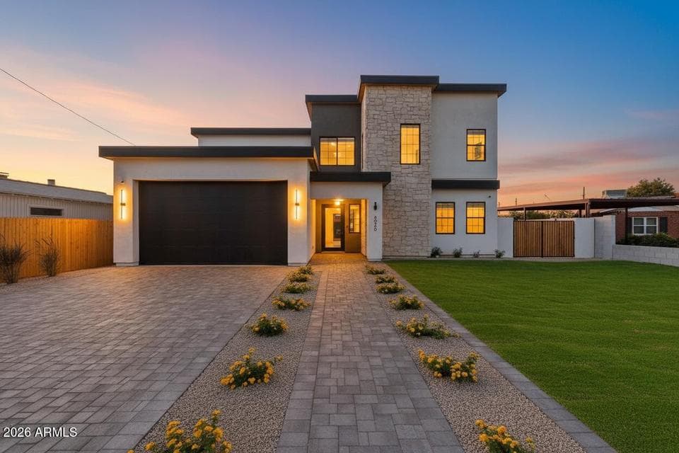 4020 N 32ND Way, Phoenix, AZ 85018 — photo 1 of 25