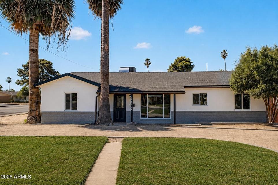 1147 E FLYNN Lane, Phoenix, AZ 85014 — photo 1 of 39
