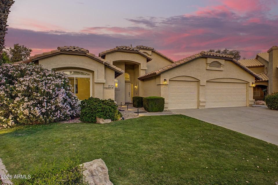 1570 E HORSESHOE Avenue, Gilbert, AZ 85296 — photo 1 of 68