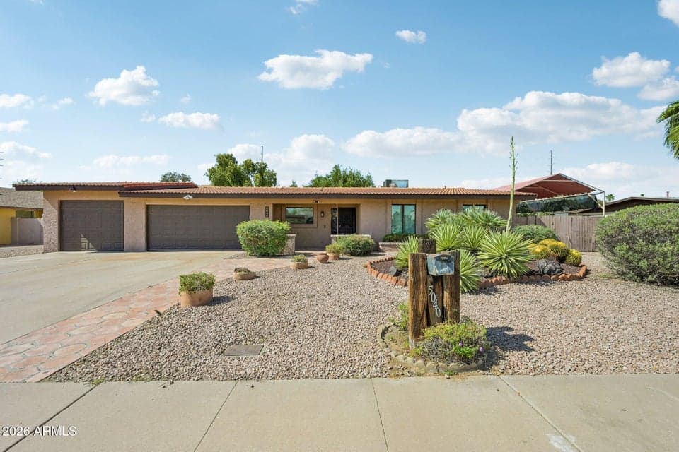 5040 E SHAW BUTTE Drive, Scottsdale, AZ 85254 — photo 1 of 36