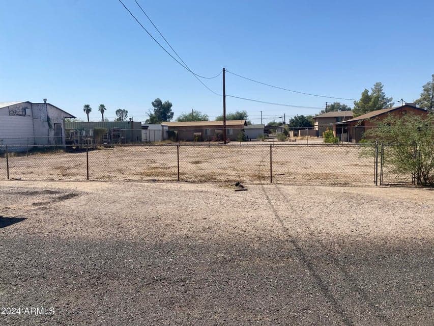 1512 N GRANITE Street B, Florence, AZ 85132 — photo 1 of 3