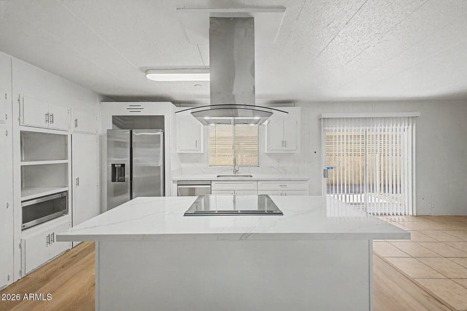 6602 W MISSION Lane, Glendale, AZ 85302 — photo 1 of 26