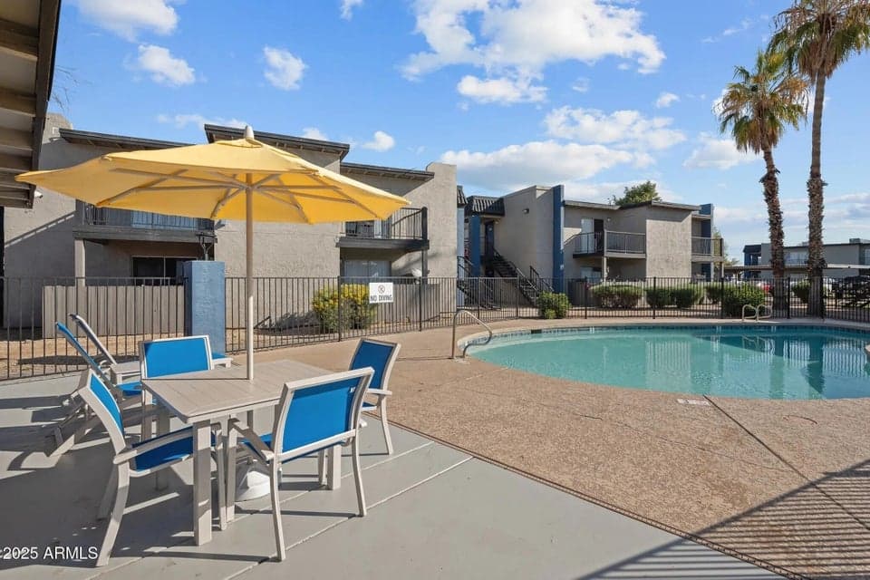 4337 N 53rd Lane B1, Phoenix, AZ 85031 — photo 1 of 10