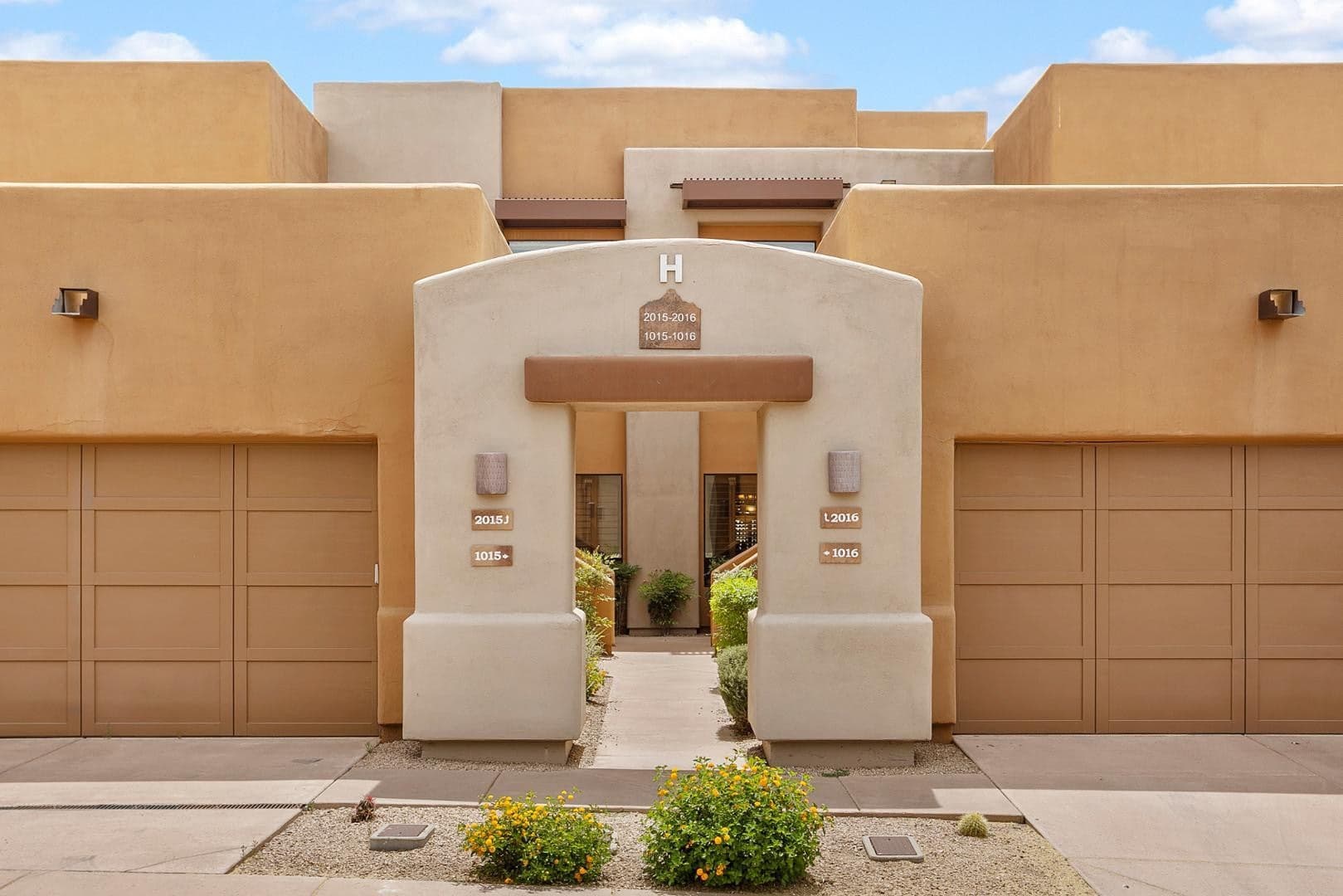 27000 N Alma School Parkway 1016, Scottsdale, AZ 85262 — photo 1 of 64