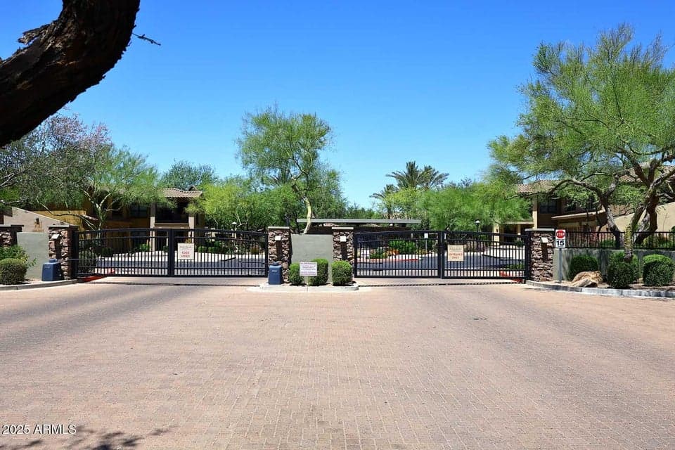 21320 N 56TH Street 1059, Phoenix, AZ 85054 — photo 1 of 55