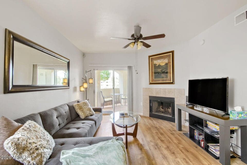 10401 N 52ND Street 105, Paradise Valley, AZ 85253 — photo 1 of 16
