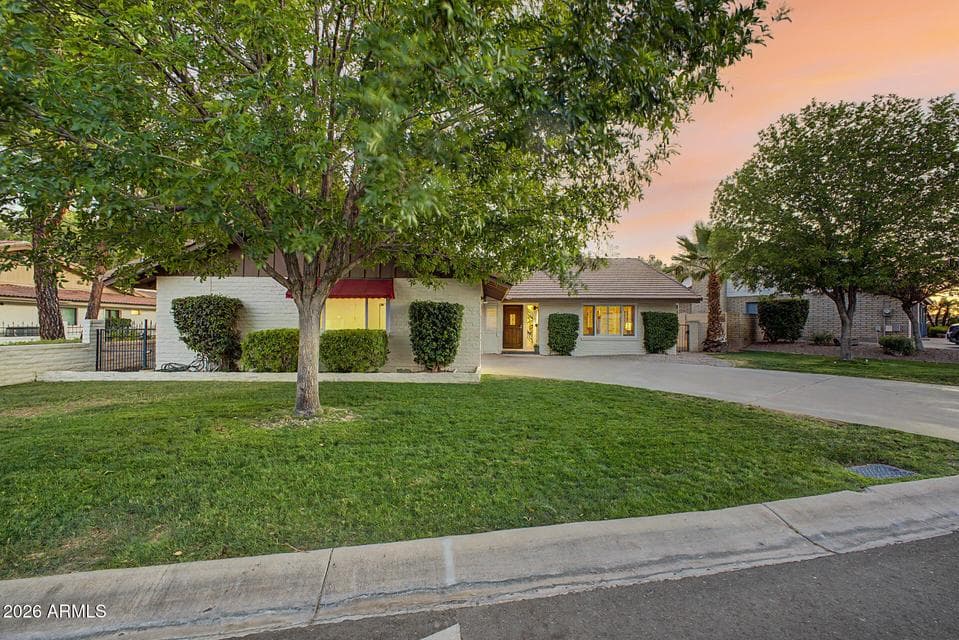 1221 E STEAMBOAT BEND Drive, Tempe, AZ 85283 — photo 1 of 55