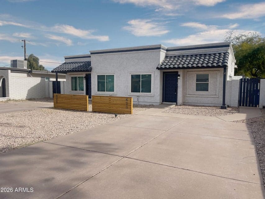 423 S Terry Lane, Tempe, AZ 85281 — photo 1 of 17
