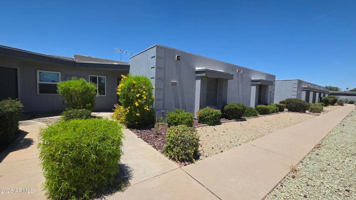 10546 W PALMERAS Drive, Sun City, AZ 85373 — photo 1 of 26