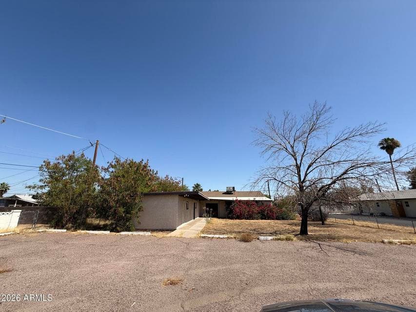 4202 N MITCHELL Street, Phoenix, AZ 85014 — photo 1 of 23