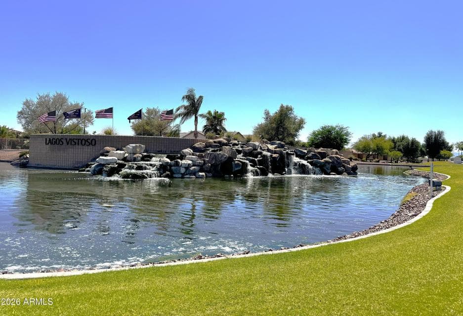 Welcome home to Lagos Vistoso lake community!