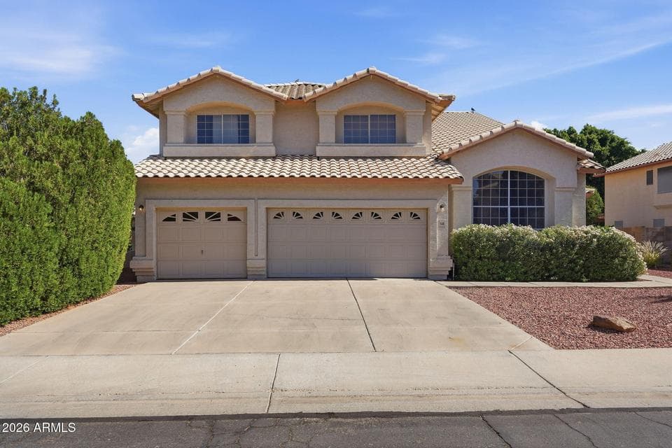 548 W MENDOZA Avenue, Mesa, AZ 85210 — photo 1 of 52
