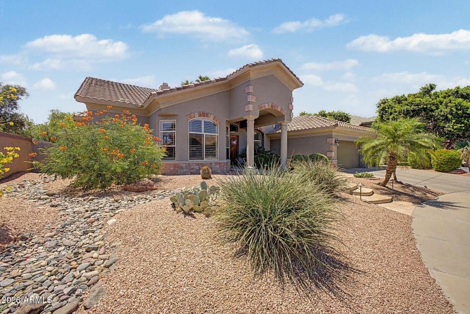 1050 N KRISTIN Lane, Chandler, AZ 85226 — photo 1 of 50