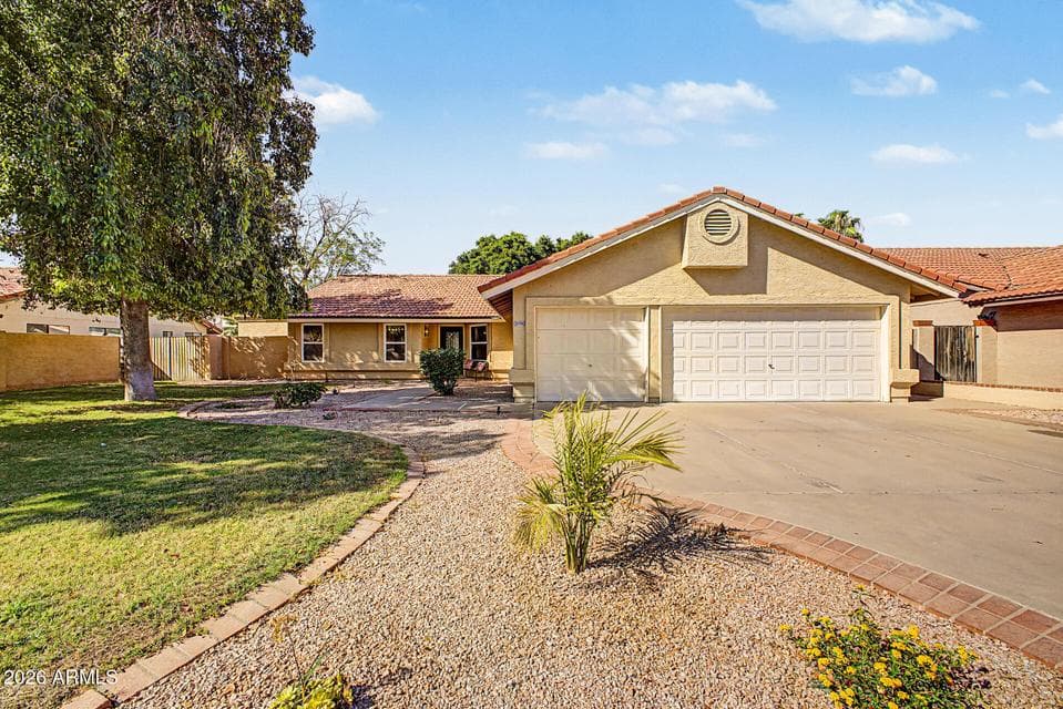 5526 E EVERGREEN Street, Mesa, AZ 85205 — photo 1 of 34