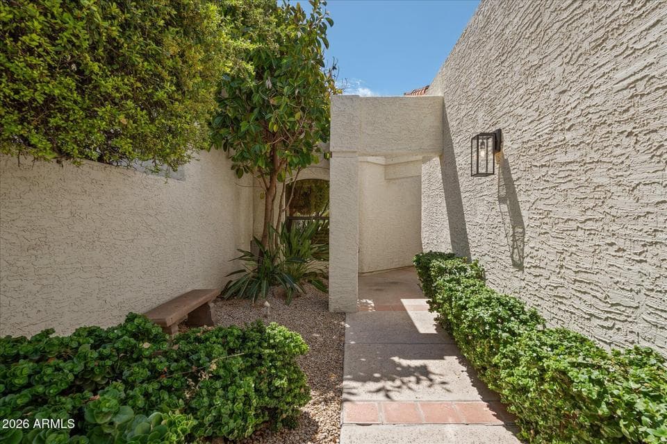 5805 N 24th Place, Phoenix, AZ 85016 — photo 1 of 34