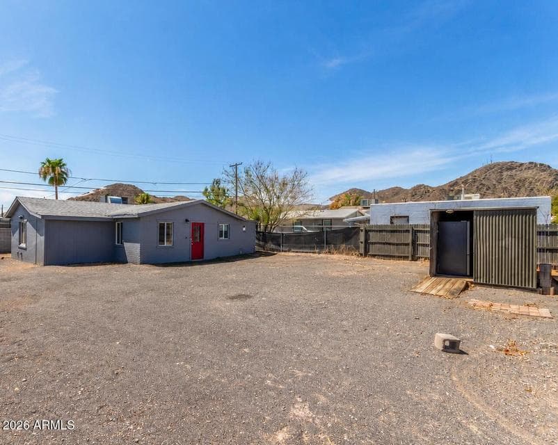 9424 N 2ND Place, Phoenix, AZ 85020 — photo 1 of 20