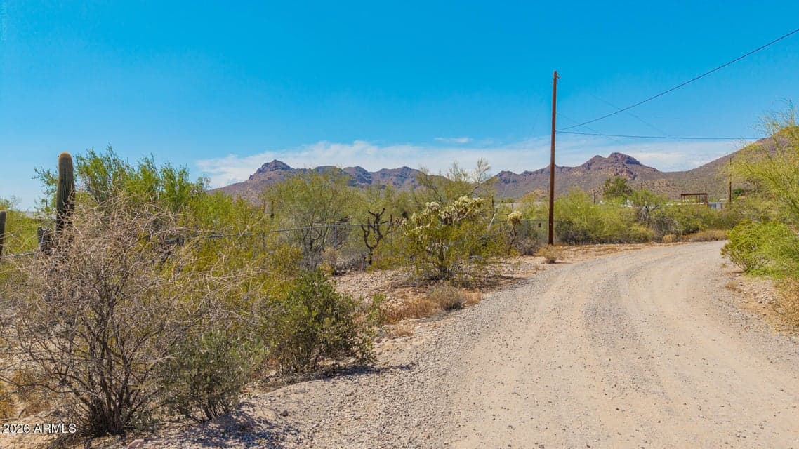 2300 W CANYON Street ' - ', Apache Junction, AZ 85120 — photo 1 of 12