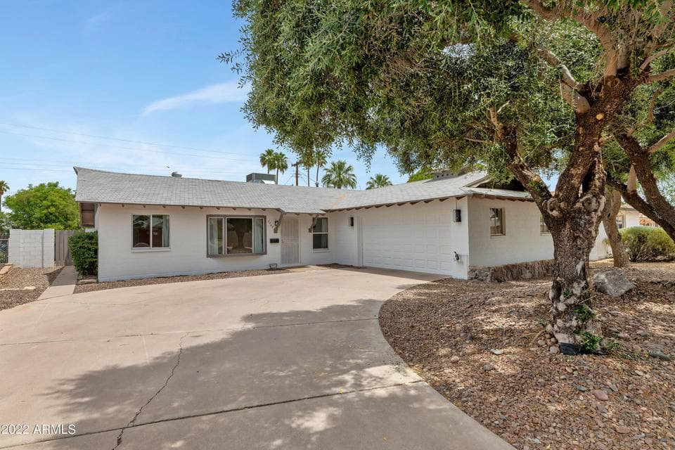 8444 E Plaza Avenue, Scottsdale, AZ 85250 — photo 1 of 19