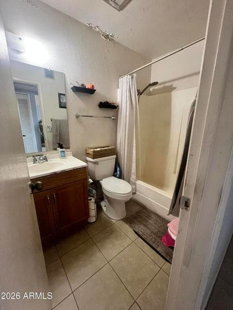 6744 W SAN MIGUEL Avenue, Glendale, AZ 85303 — photo 1 of 12