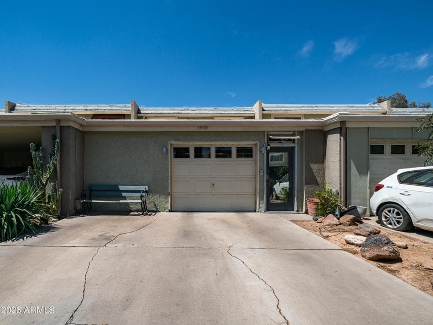 1910 W BELMONT Avenue, Phoenix, AZ 85021 — photo 1 of 28